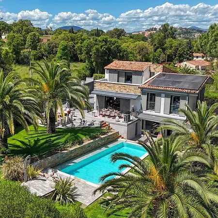Modern 5 Minutes From Place Des Lices Villa