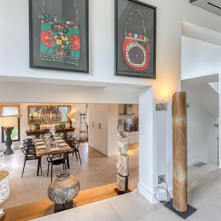 Modern 5 Minutes From Place Des Lices Villa