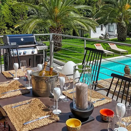 Modern 5 Minutes From Place Des Lices Saint-Tropez